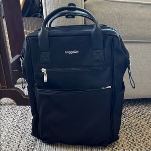 baggallini Black Backpack - Sleek Travel & Everyday Bag